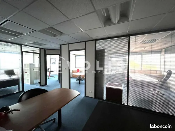 Bureaux 888 m²