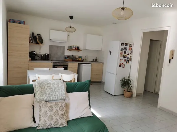 Location T2 meublé Charleval (13)