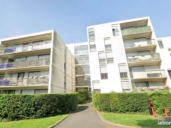 Appartement à rénover - 2 chambres, potentiel 3 chambres - Torcy