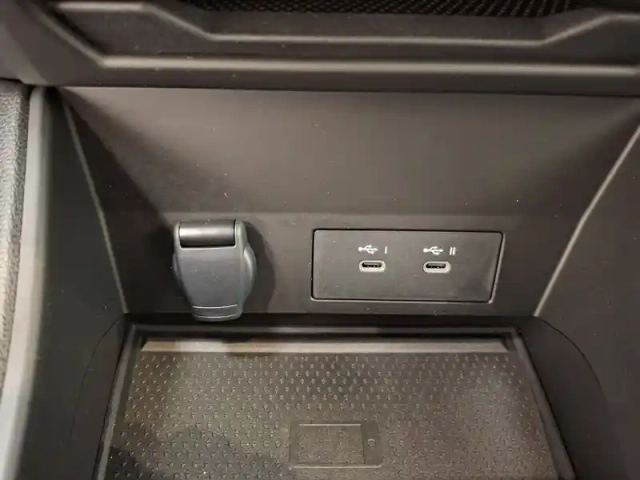Renault Captur tce 90 ch — photo 95