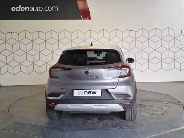 Renault Captur e-tech plug-in 160 - 21 — photo 3