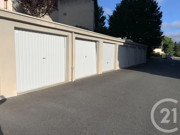 Parking 14 m²