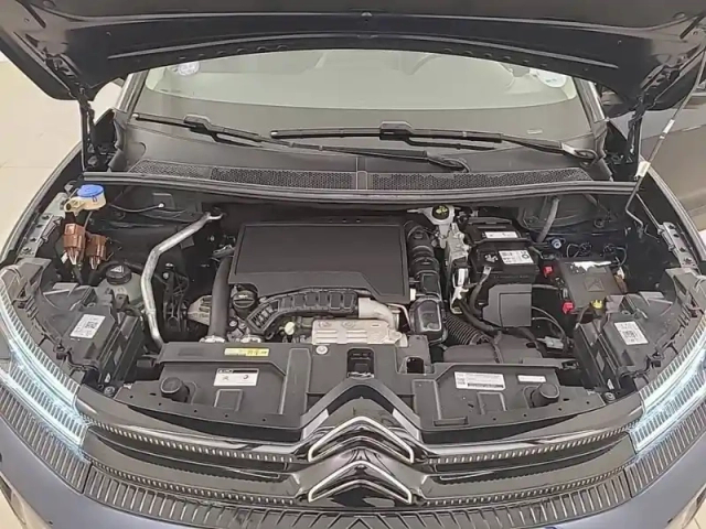 Citroën C5 Aircross puretech 130 s&amp;s eat8 — photo 57