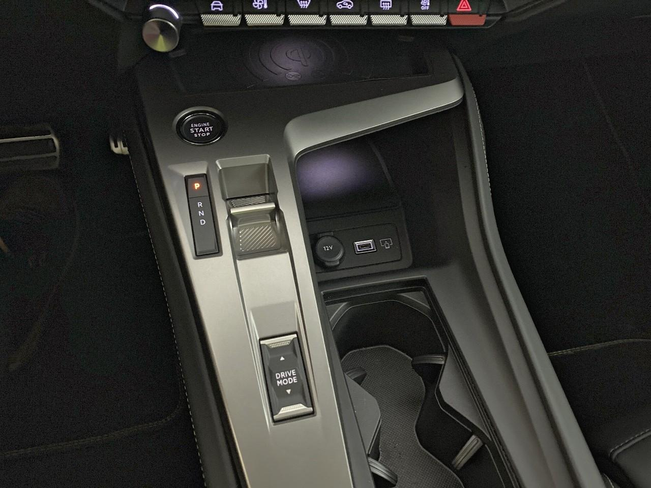 Peugeot 408 electrique 58 kwh 210 ch gt — photo 17