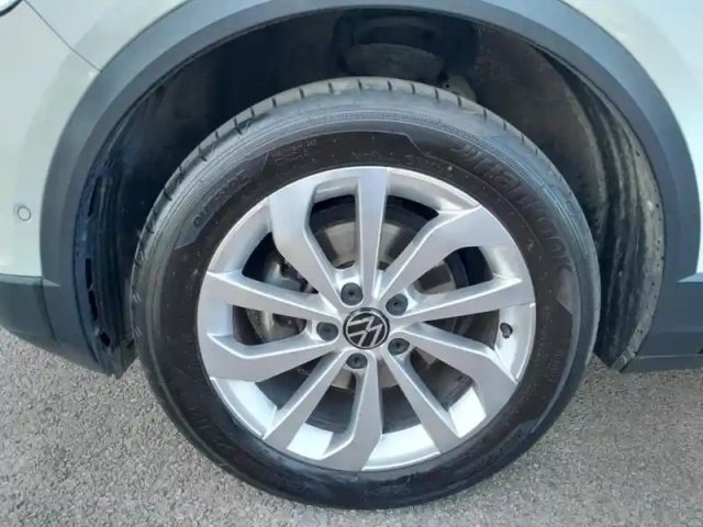 Volkswagen T-Roc 1.5 tsi evo 150ch life plus dsg7 — photo 10