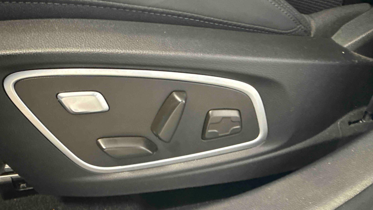 Renault Austral full hybrid E-Tech 200 ch — photo 25