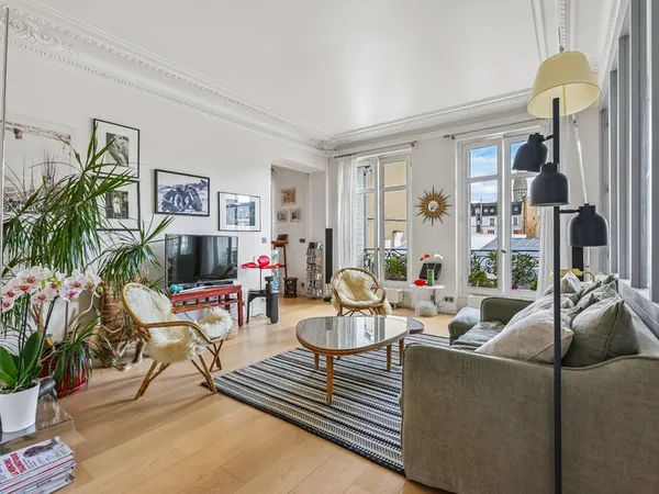 Paris Auteuil appartement familial rénové 4 chambres