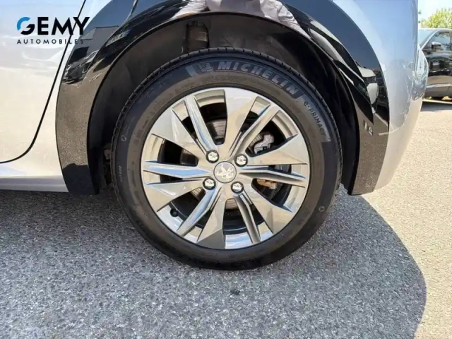 Peugeot 208 electrique 50 kwh 136ch — photo 11