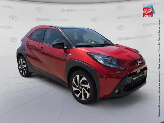 Toyota Aygo X 1.0 vvt-i 72ch design my24 — photo 3