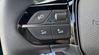 Peugeot 2008 1.2 Hybrid 110ch Allure e-DCS6 — photo 14
