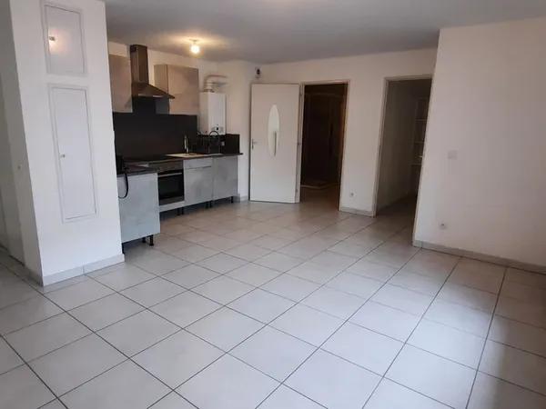 Loue appartement T2 Serpaize