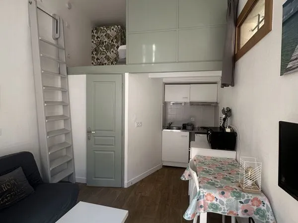 Studio 1 pièce 15 m²