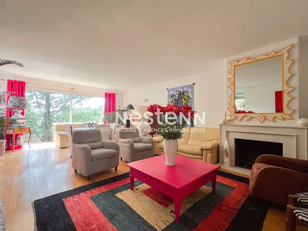 Maison Bouchemaine Bourg 6 pièces 198 m2