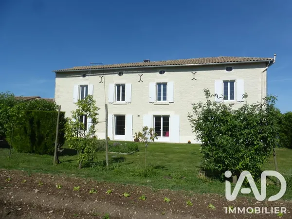 Maison 6 pièces 207 m²