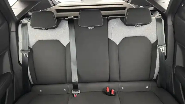 Dacia Duster hybrid 155 — photo 10