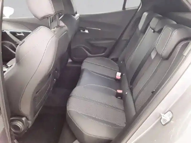 Peugeot 2008 hybrid 136 e-dcs6 — photo 12
