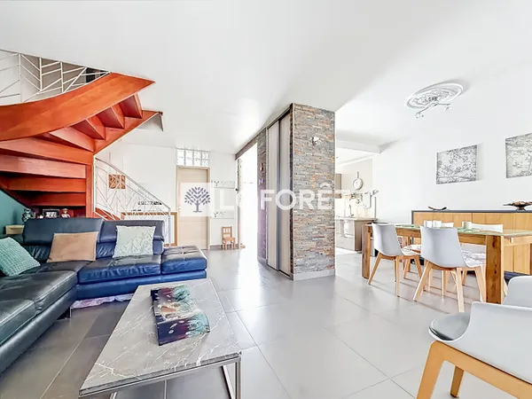 Maison 5 pièces 121 m²