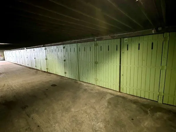 Garage/Box Côte Pavée - 13 m2 sécurisé