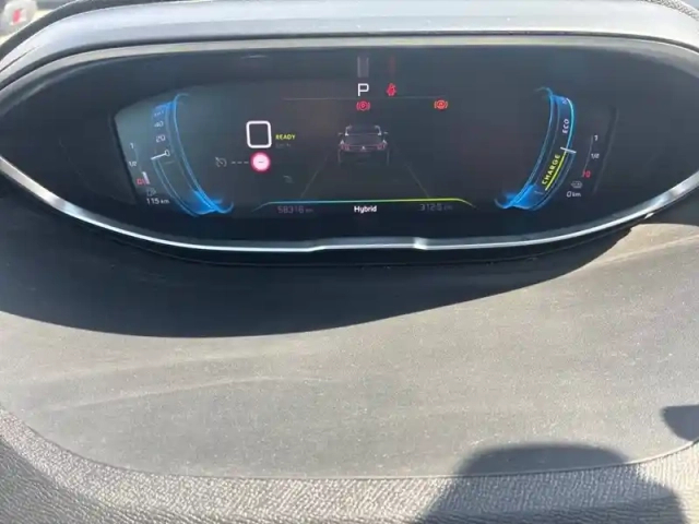 Peugeot 3008 hybrid 180 e-eat8 — photo 8