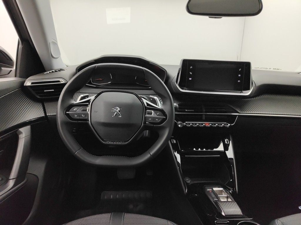 Peugeot 2008 — photo 6