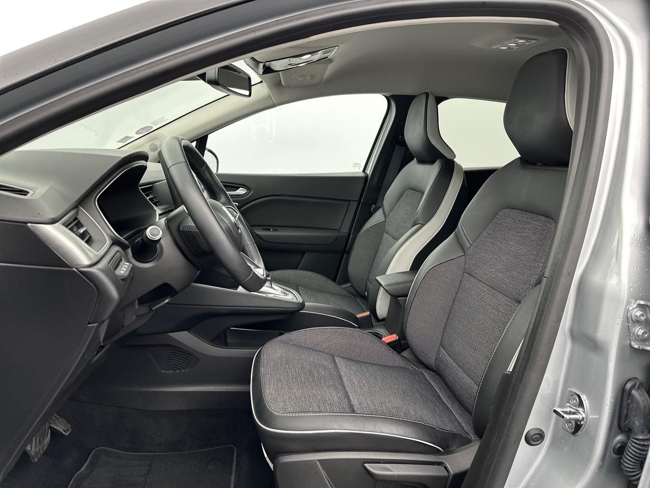 Renault Captur e-tech plug-in 160 intens — photo 10