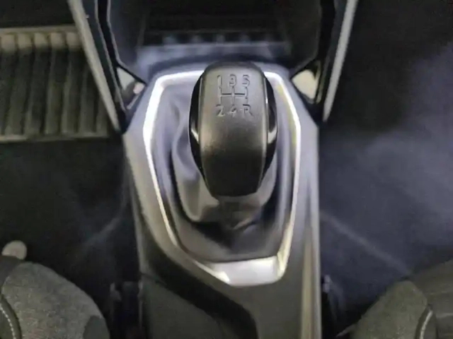 Peugeot 208 puretech 75 s&amp;s bvm5 — photo 14