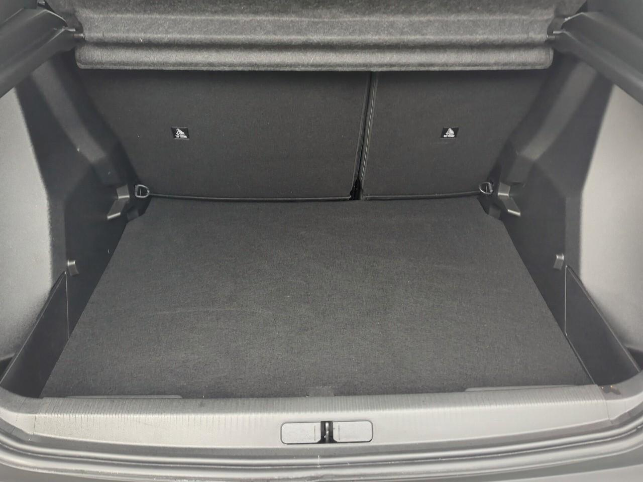 Peugeot 2008 hybrid 145 ch e-dcs6 allure — photo 6