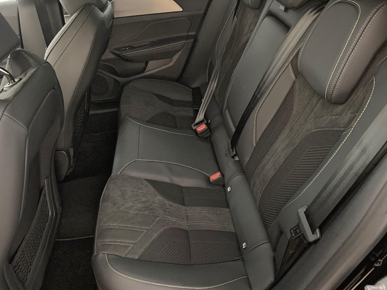 Peugeot 408 electrique 58 kwh 210 ch gt — photo 10