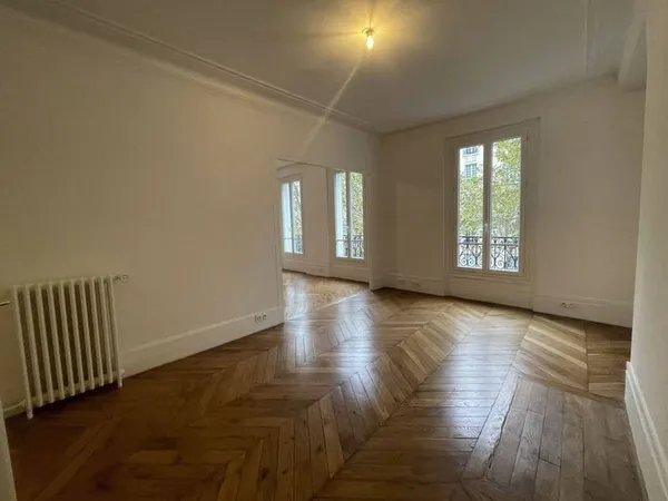 Appartement 4 pièces 81 m²