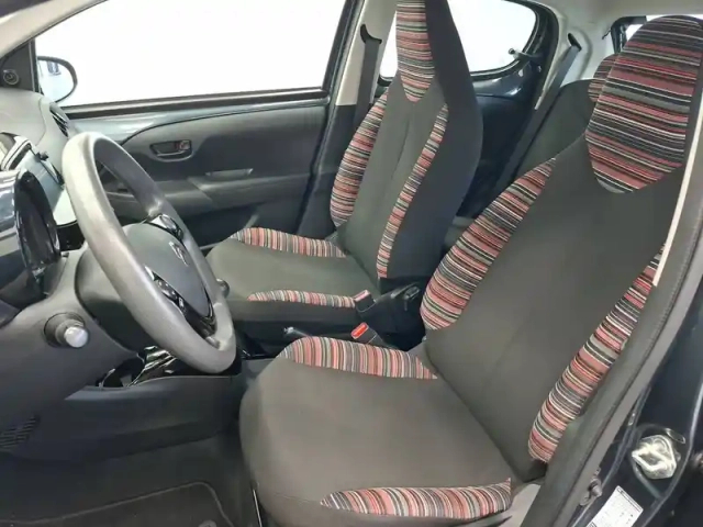 Citroën C1 vti 72 s&amp;s — photo 11