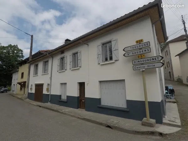 Loue maison T6 de plus de 140 m² à Aspet
