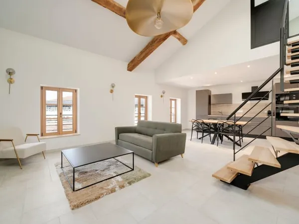 T2 duplex meublé de standing 65 m2 - Refait à NEUF