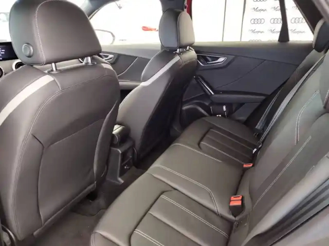 Audi Q2 35 tfsi 150 s tronic 7 — photo 8