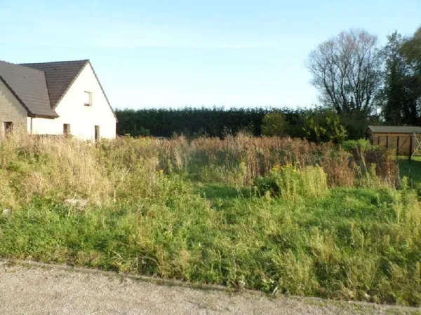 Terrain 712 m²