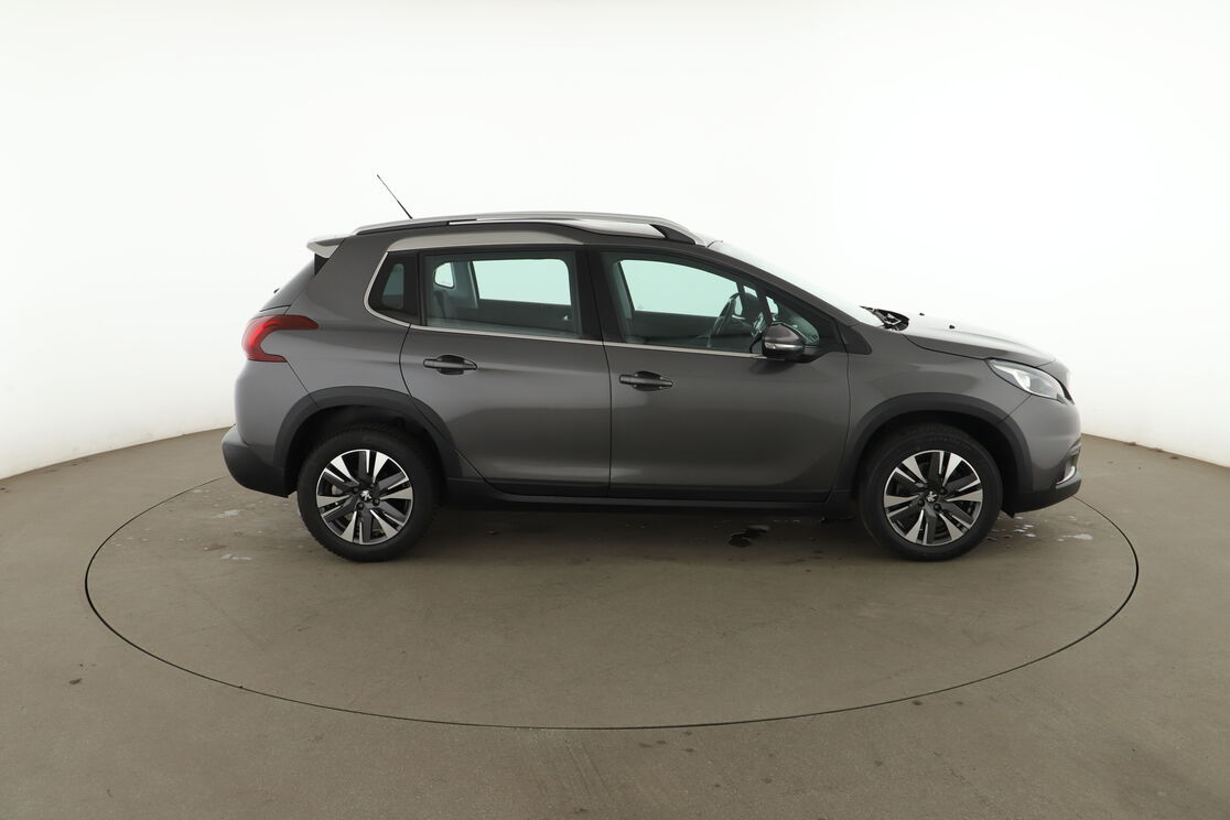 Peugeot 2008 1.5 Blue-HDi Allure EAT6 — photo 6