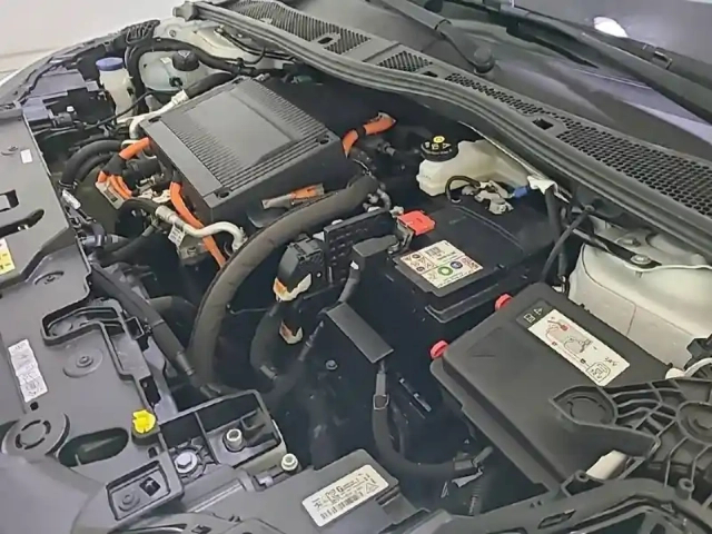 Peugeot 208 electrique 50 kwh 136ch — photo 83