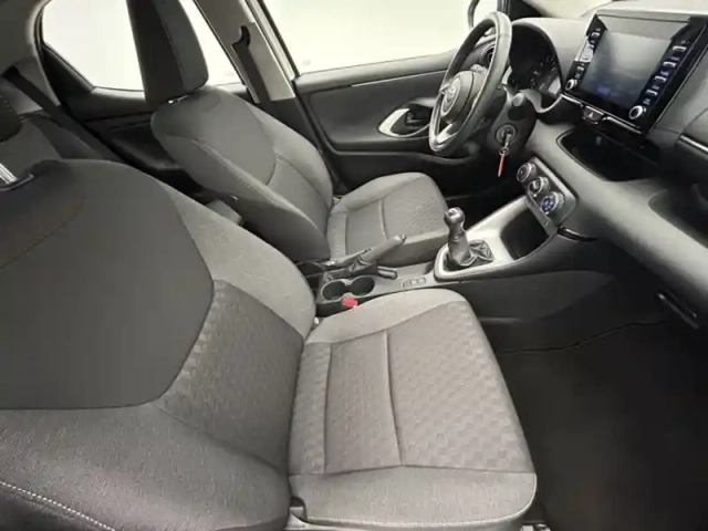 Toyota Yaris 70 vvt-i dynamic — photo 21