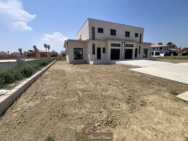 SECTEUR RESIDENTIEL - VILLA 3 FACES 123 M2 HBTS SUR 356 M2