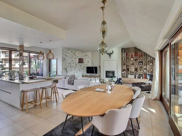 Appartement 4 pièces 148 m²