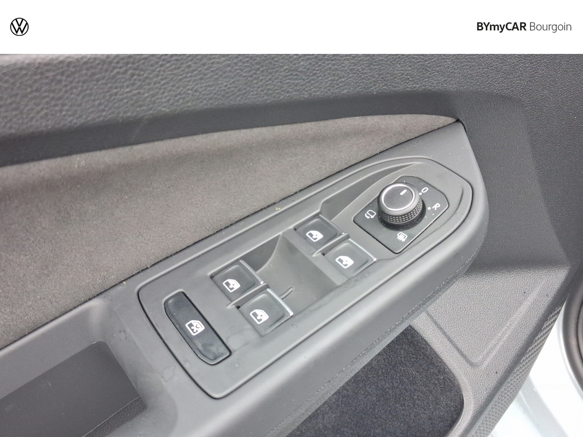 Volkswagen Golf 1.5 eTSI EVO2 150 DSG7 — photo 20