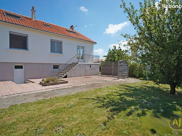 Maison 7 pièces 136 m²