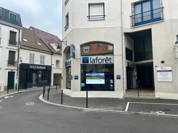 Local commercial 77 m²