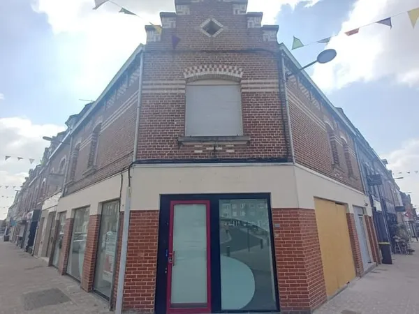 Local commercial 96 m²