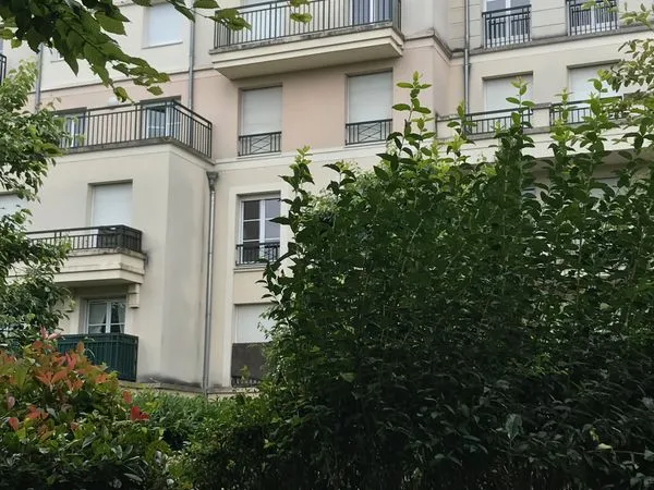 Studio meublé 29 m² avec balcon et parking - Serris / Val d'Europe