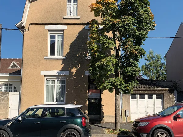MAISON DE VILLE F5 DE 123 M2 A RENOVER PROCHE CENTRE-VILLE