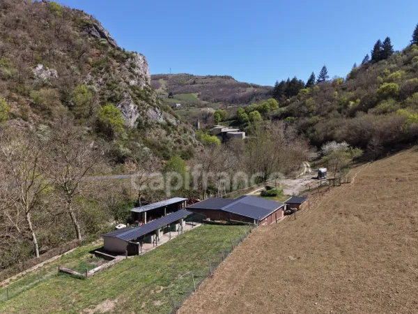 Terrain 203000 m²