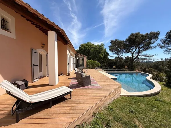 Maison de luxe 5 pièces 180 m²