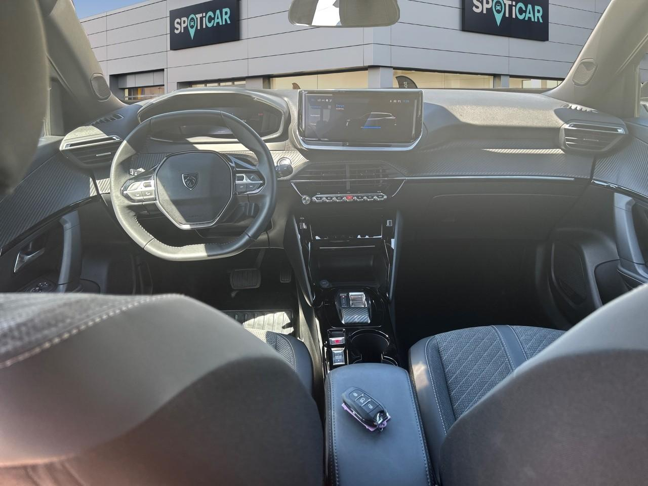 Peugeot 2008 e-2008 156ch 54 kwh allure — photo 8