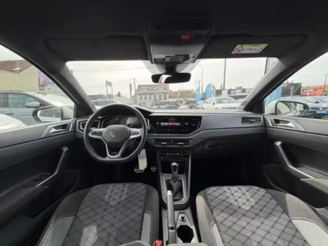 Volkswagen Polo 1.0 tsi 116ch r-line edition dsg7 — photo 14
