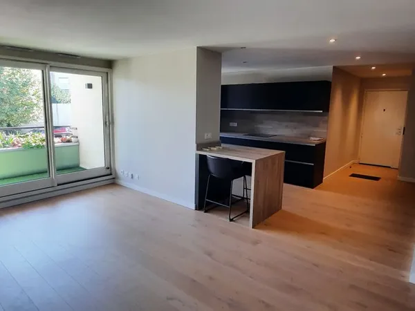 A vendre T3, Grenoble Ile Verte , avec des PRESTATIONS UNIQUES